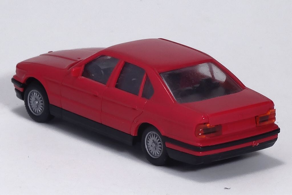 BMW 520i - BMW toy car collectible - Main Image 2