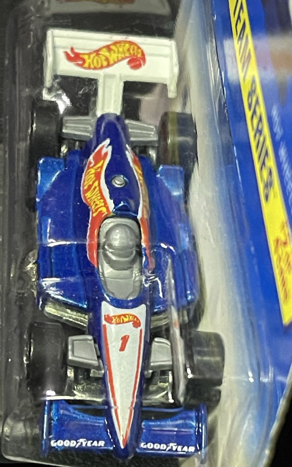 S’500 - HW Race Team toy car collectible - Main Image 4