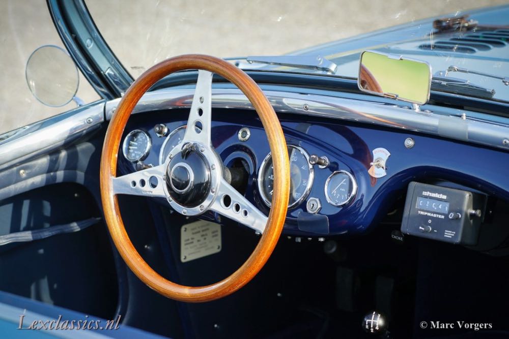 Austin-Healey 100 BN1 - 2660 cc toy car collectible - Main Image 3