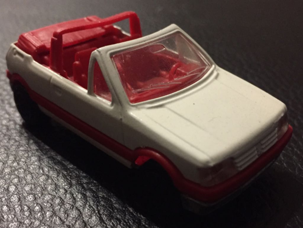 Peugeot 205 CTI Cabriolet - Majorette toy car collectible - Main Image 1