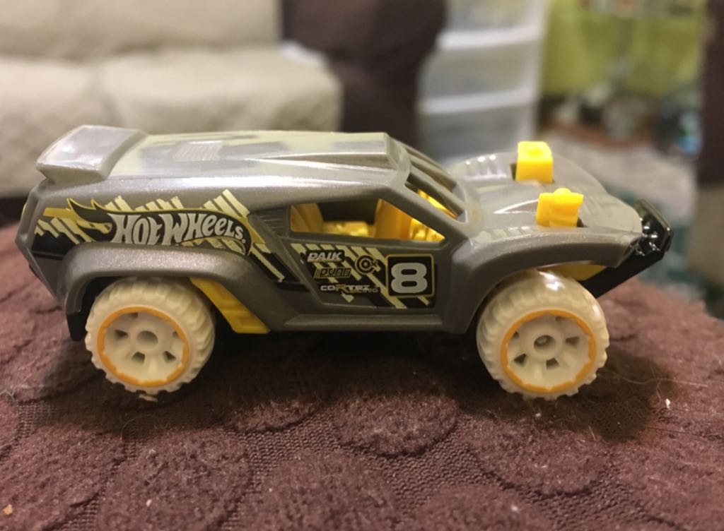 Dune Crusher - HW Snow Stormers toy car collectible - Main Image 1