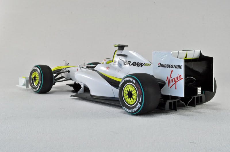 Brawn BGP001 - Minichamps toy car collectible - Main Image 2