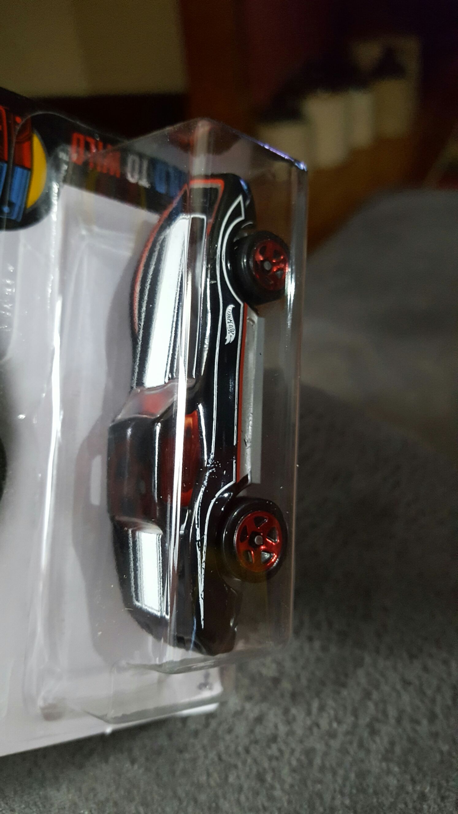 Corvette Stingray - HW Mild To Wild toy car collectible - Main Image 2