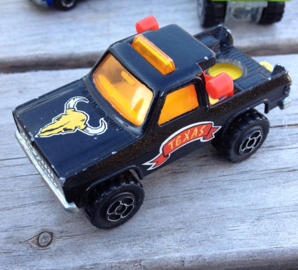 Majorette Deppaneuse  toy car collectible - Main Image 1
