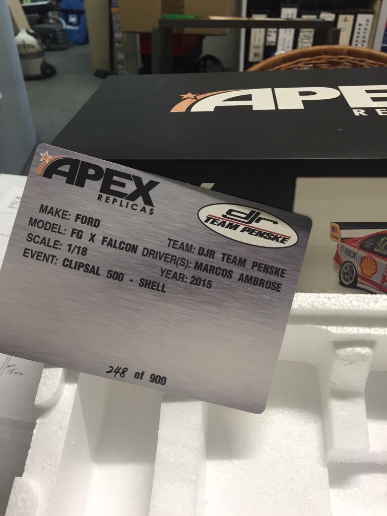 Apex Replicas - Shell Helix toy car collectible - Main Image 2