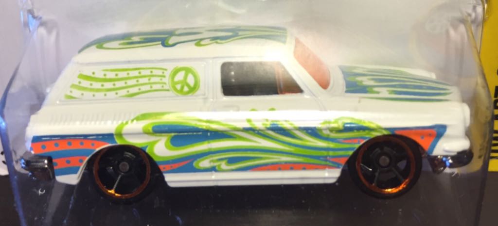 Custom 1969 Volkswagen Squareback - HW Art Cars toy car collectible - Main Image 2