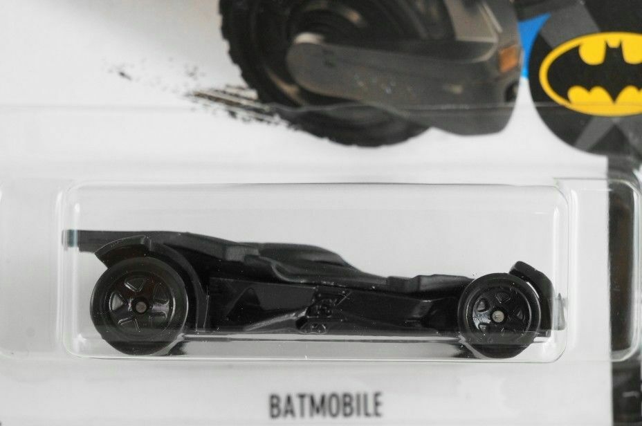 Dawn Of Justice Batmobile - BATMAN V SUPERMAN : DAWN of JUSTICE toy car collectible - Main Image 2