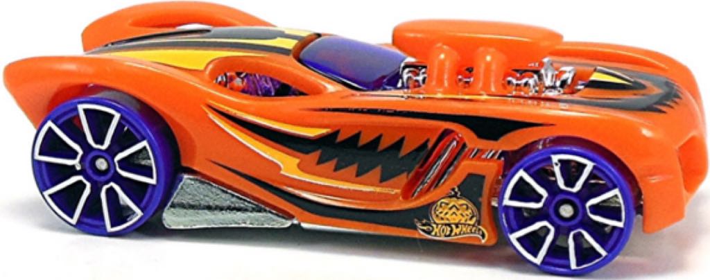 16 Angels - Mickey 90 Years toy car collectible - Main Image 2