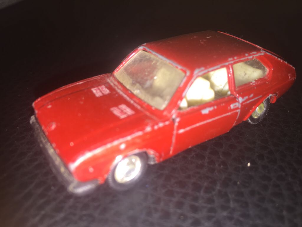 Seat 128 3p - Mira toy car collectible - Main Image 1