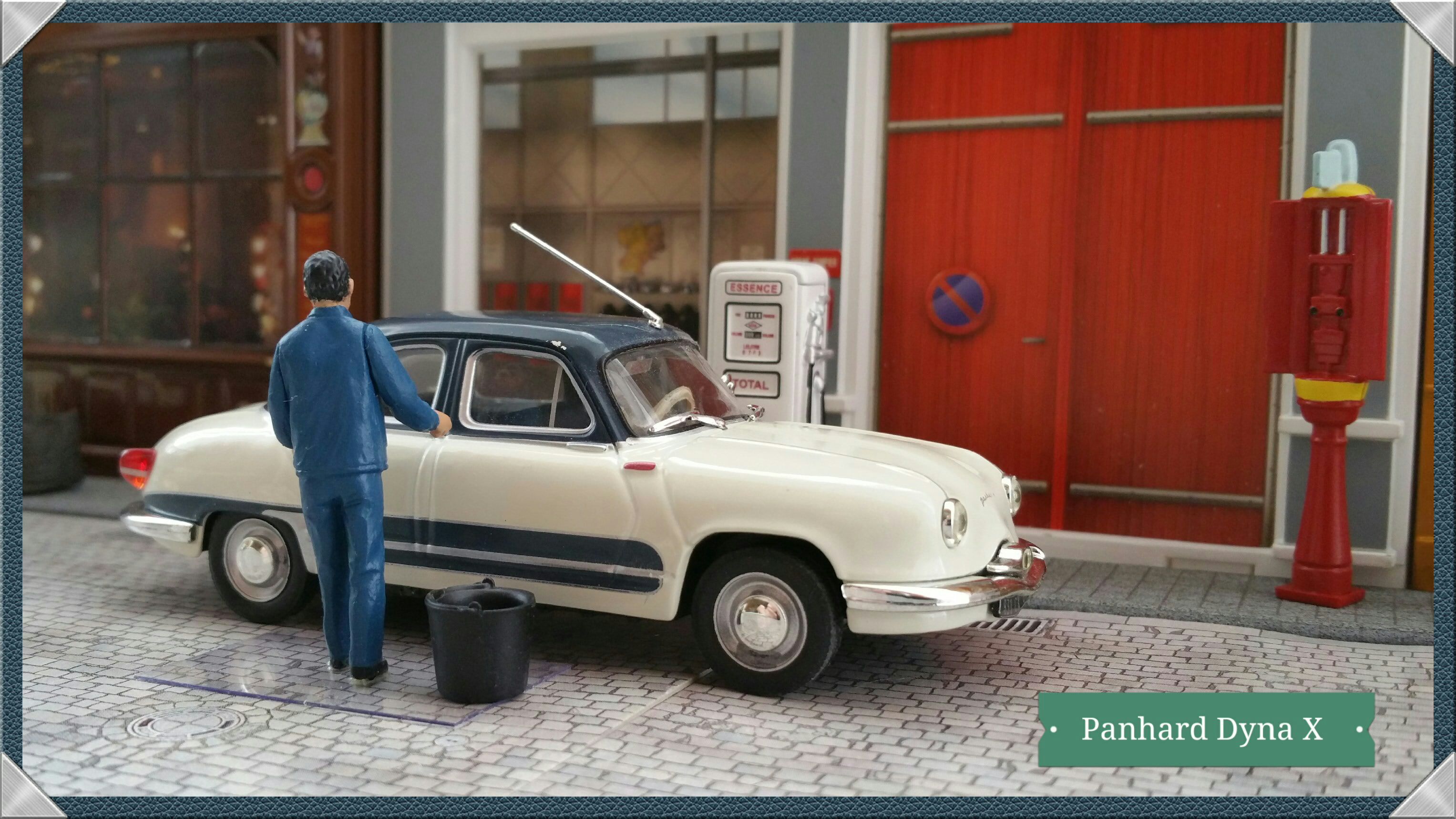 Panhard Dyna Z (2) - Voitures françaises classiques toy car collectible - Main Image 2