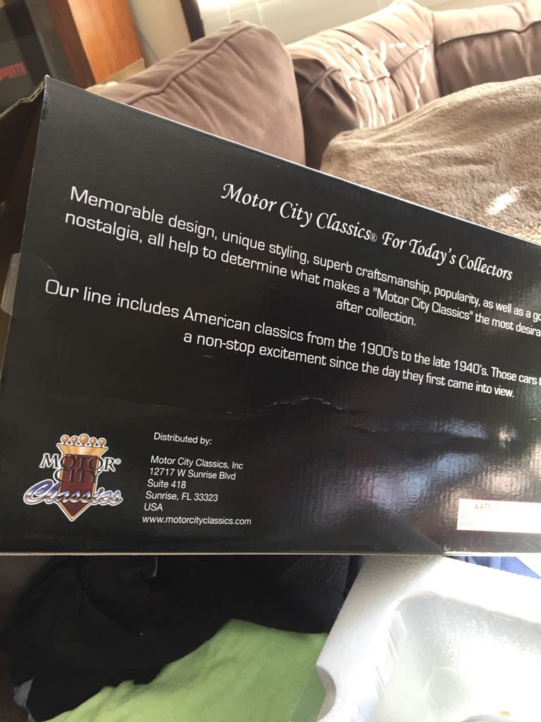 Motor City  toy car collectible - Main Image 2