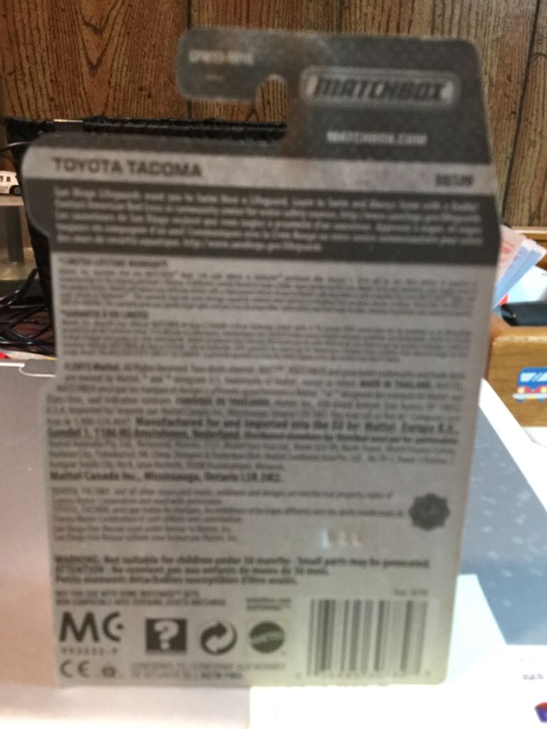 Toyota Tacoma - Mainline - MBX Heroic Rescue toy car collectible - Main Image 2