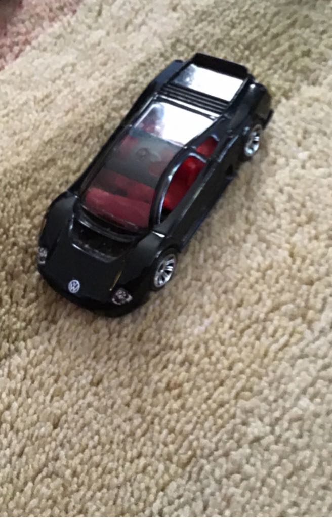 VW W12 - HW toy car collectible - Main Image 2