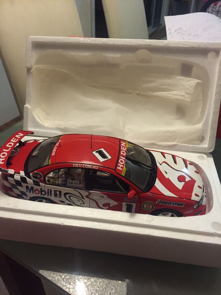 Ruderboot mit Anhänger