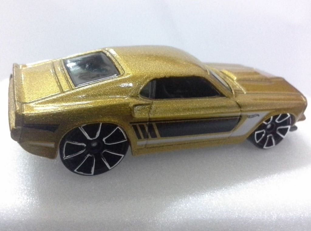 1969 Ford Mustang - 2016 - Muscle Mania 5-Pack toy car collectible - Main Image 2