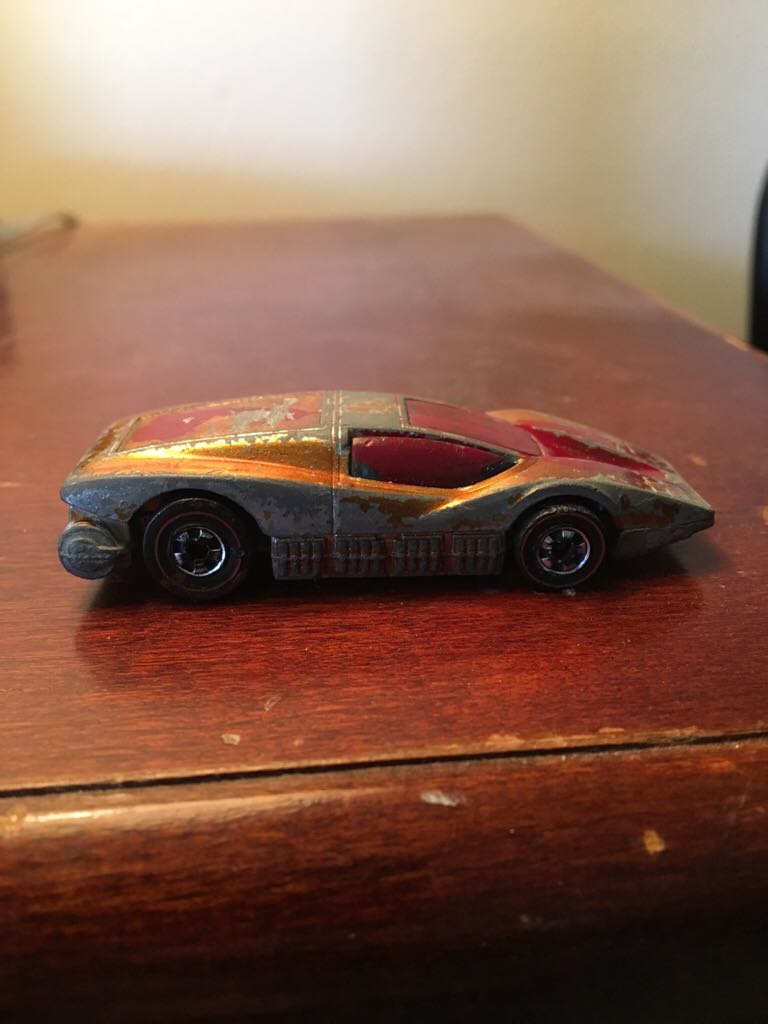 Large Charge Hotwheels  toy car collectible - Main Image 2