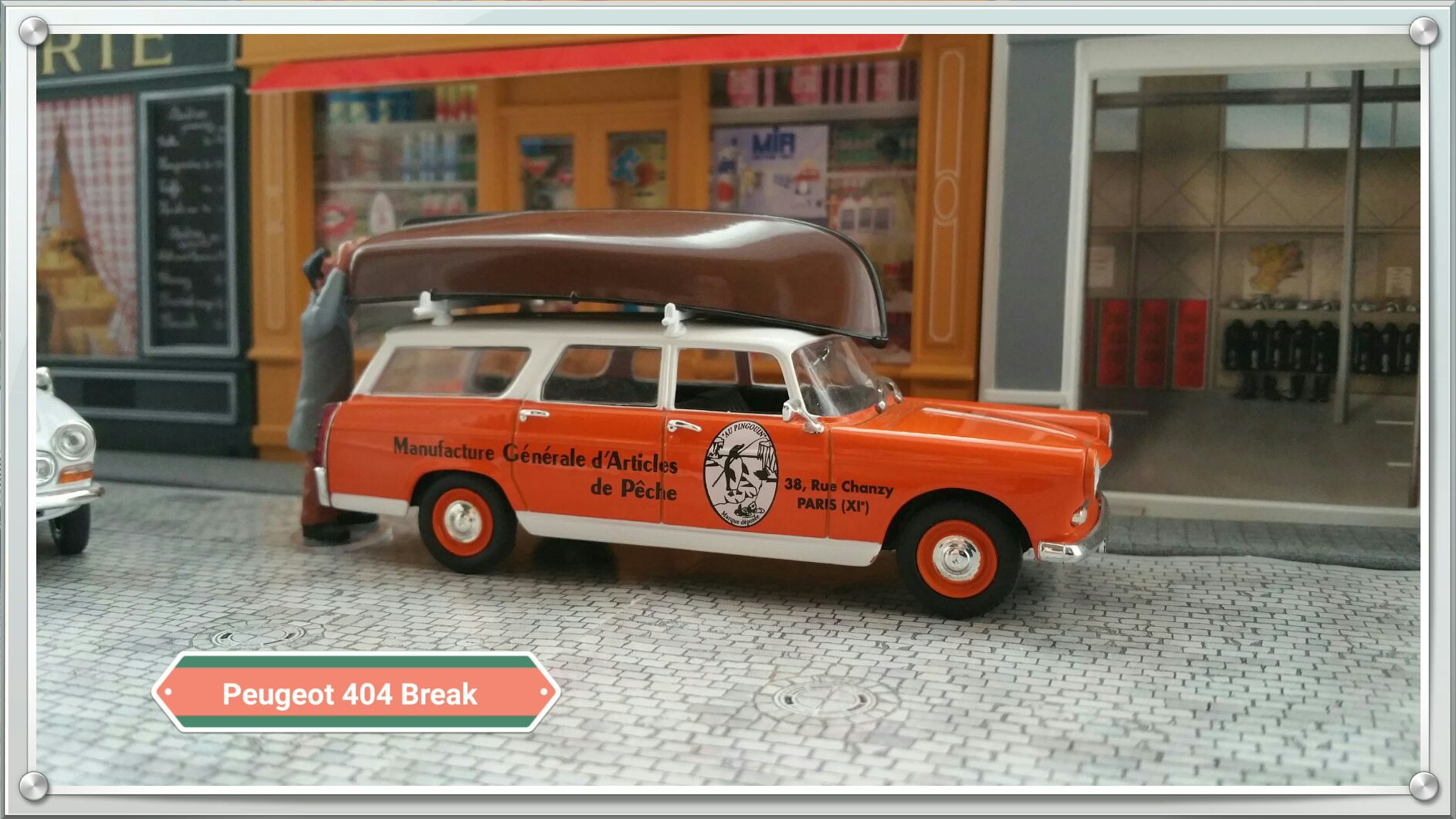 Peugeot 404 Break - Collection Peugeot toy car collectible - Main Image 2