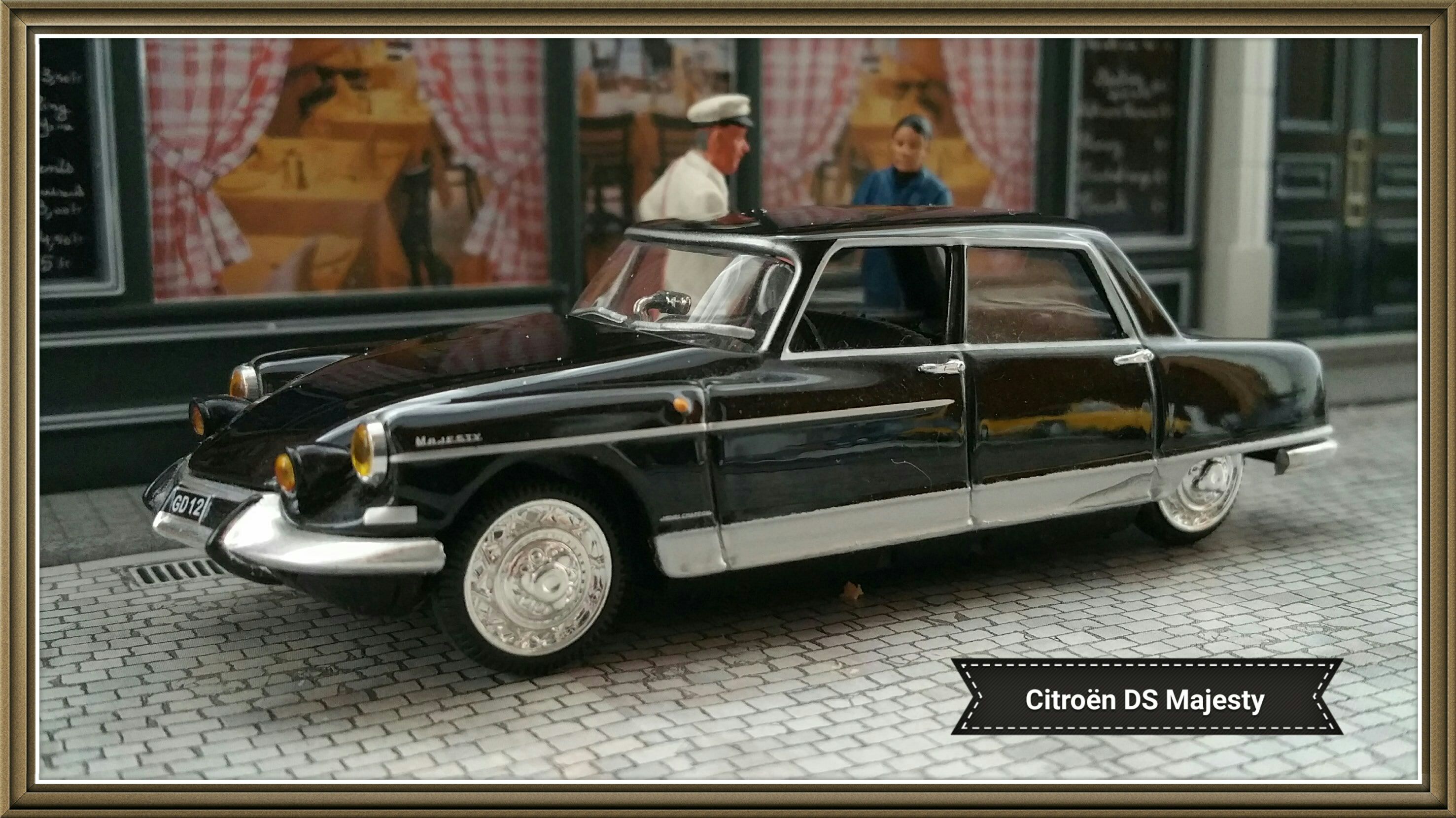 Citroën DS 21 Majesty - Voitures françaises d’autrefois toy car collectible - Main Image 2