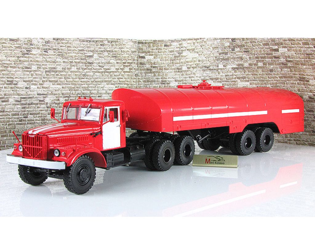КрАЗ-258Б1 с полуприцепом-цистерной ТЗ-22 пожарный - Автоистория toy car collectible - Main Image 1