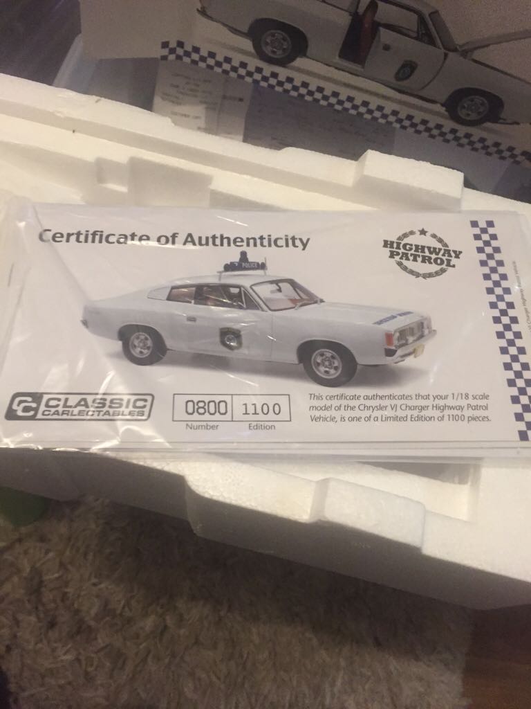 Classic Carlectables  - Police Car toy car collectible - Main Image 2