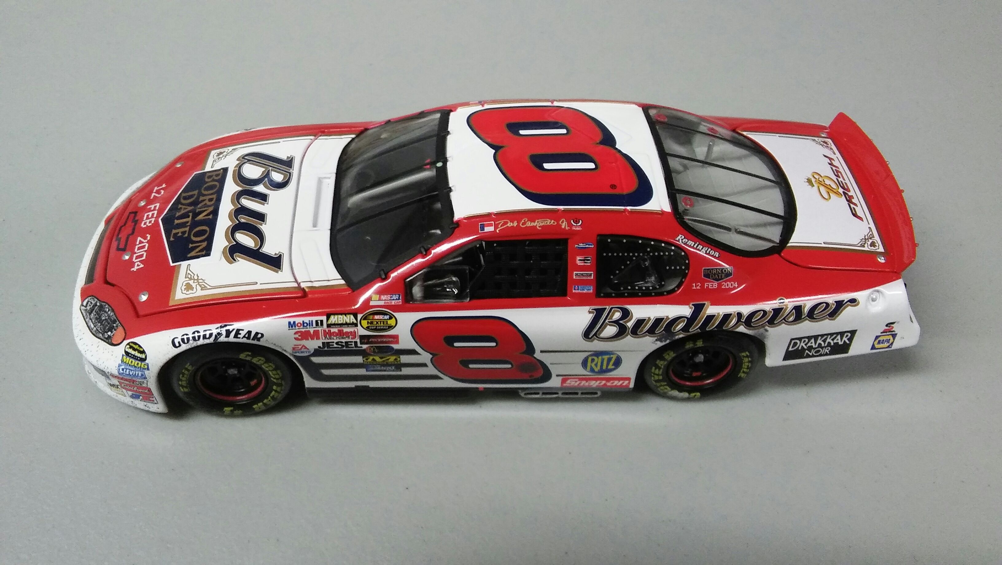 Dale Earnhardt Jr Budweiser / Born On Date - Born On Date / Raced Version toy car collectible - Main Image 2