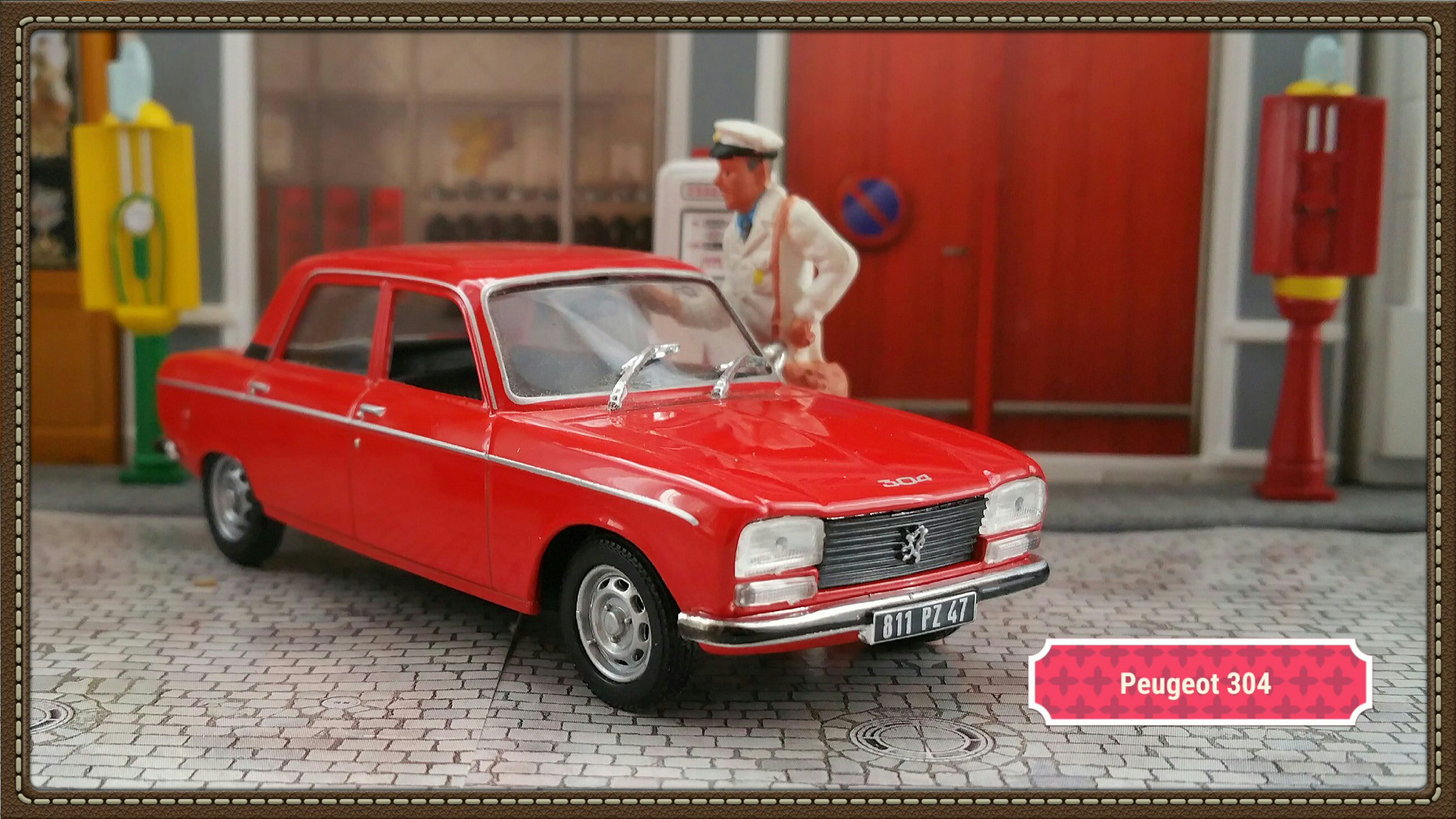 Peugeot 304 - Collection Peugeot toy car collectible - Main Image 2