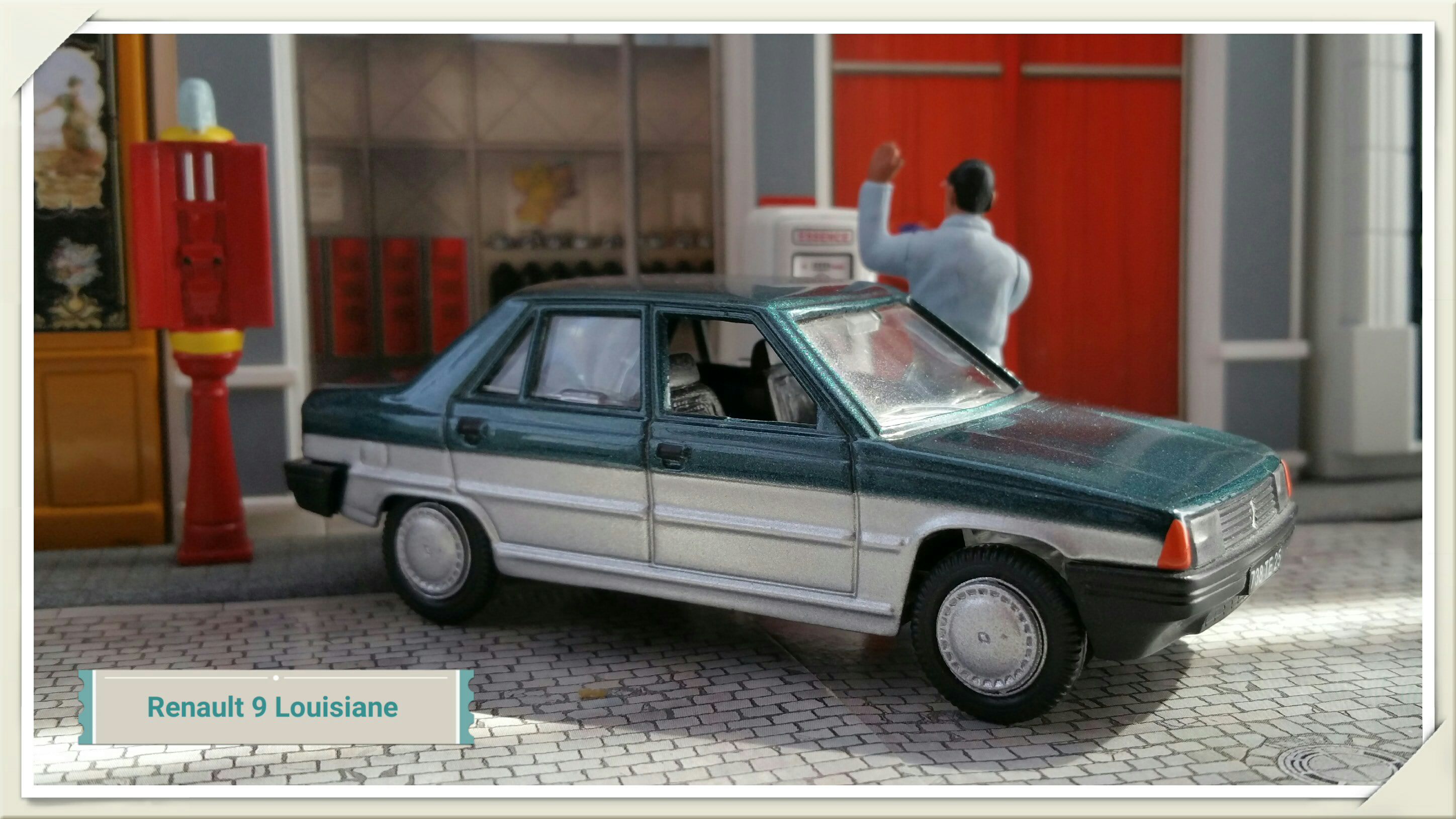 Renault R9 - Voitures françaises d’autrefois toy car collectible - Main Image 2