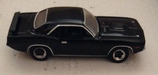 Plymouth Hemi Cuda Negro - Greenlight toy car collectible - Main Image 2