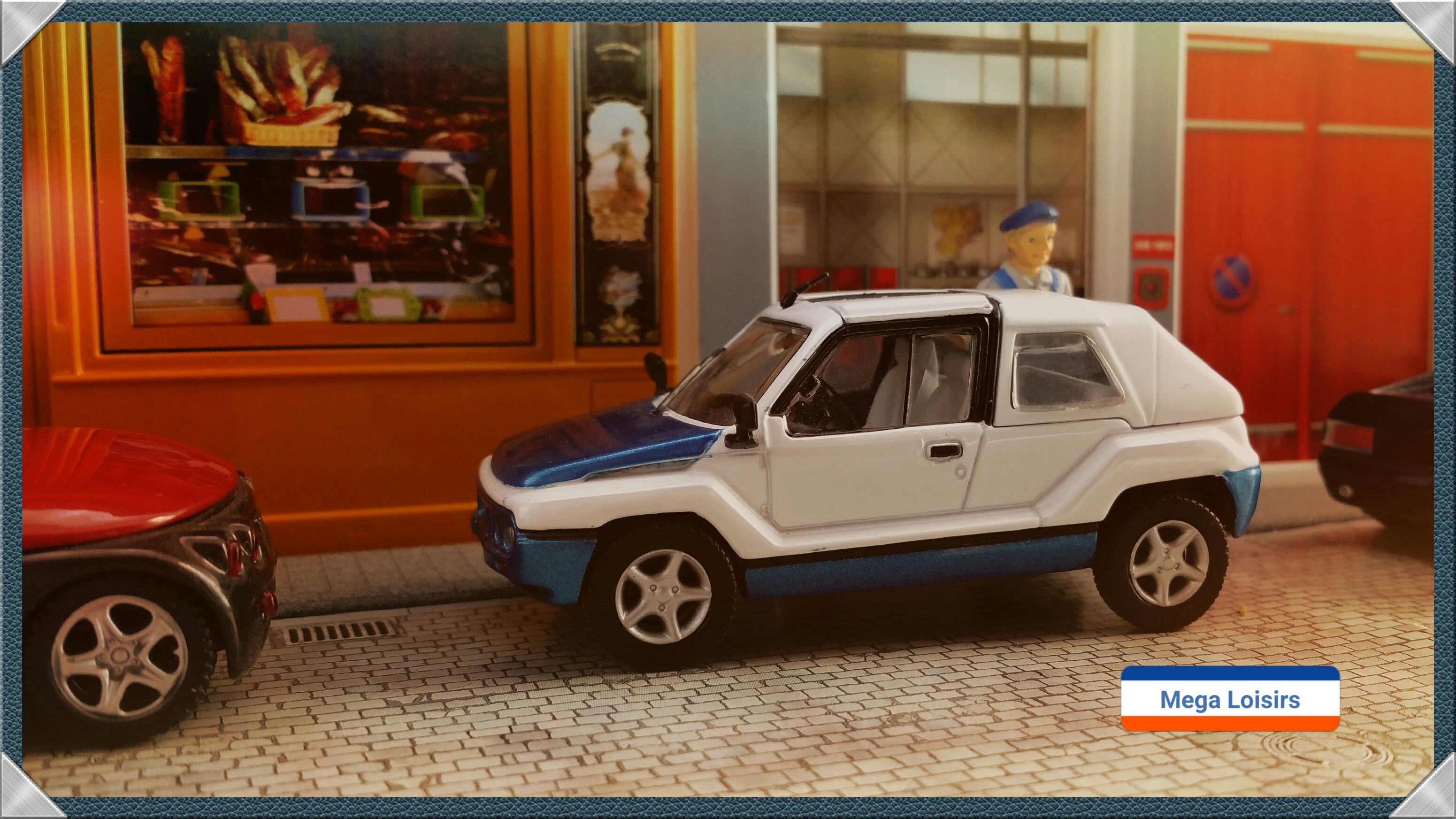 Mega Loisirs - Voitures françaises d’autrefois toy car collectible - Main Image 2