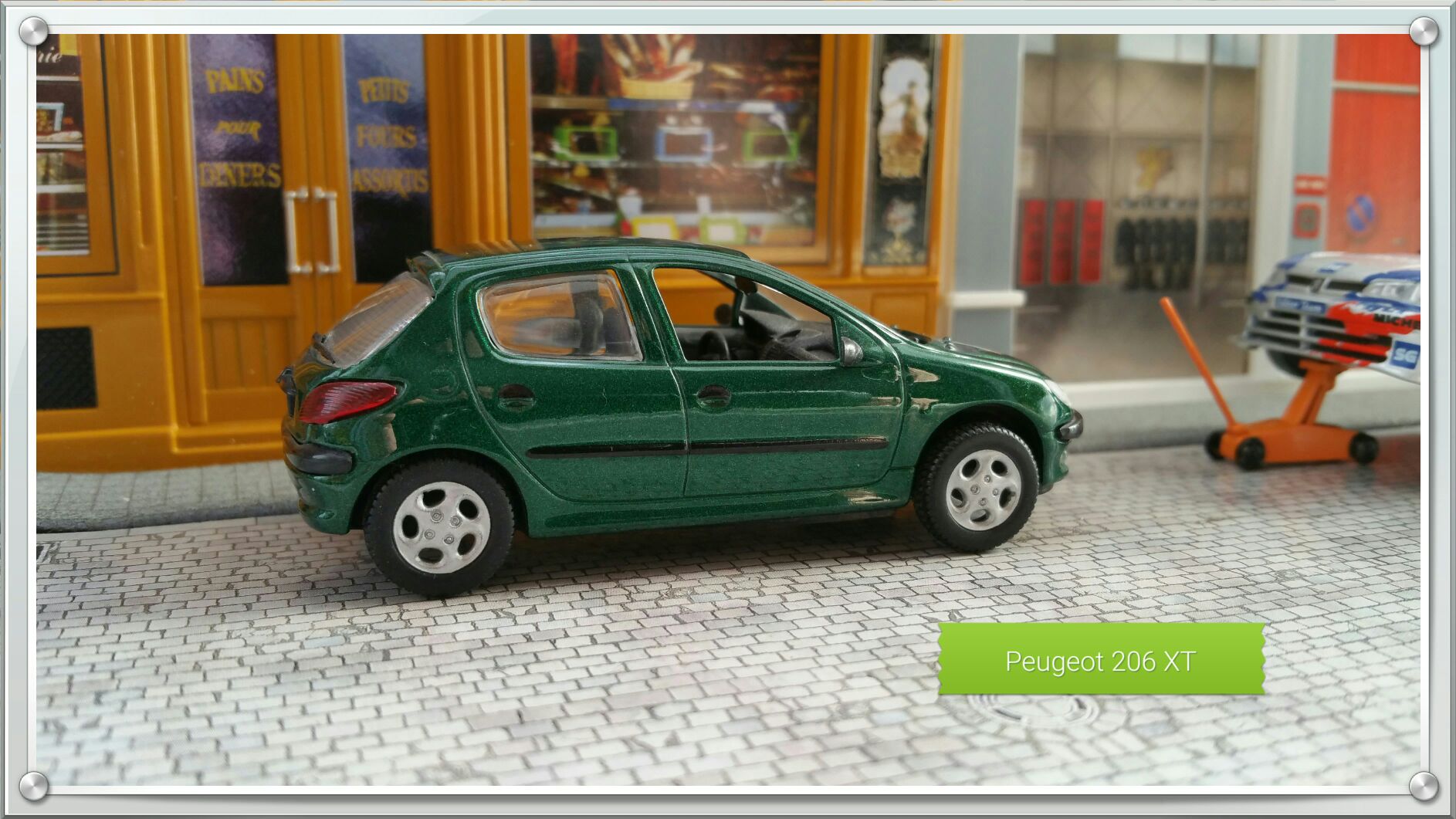 Peugeot 206 - Voitures françaises d’autrefois toy car collectible - Main Image 2