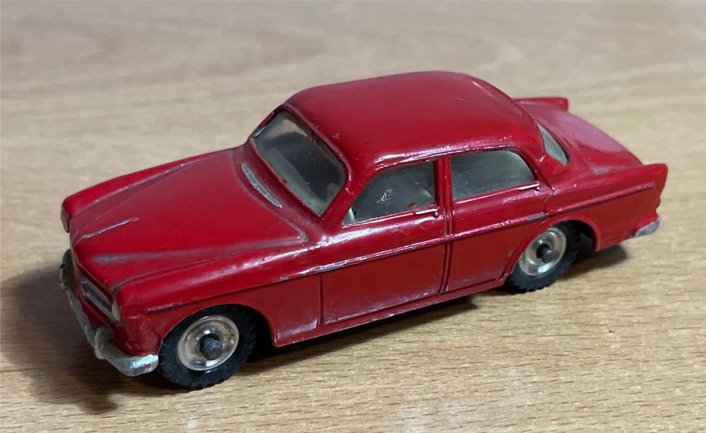Volvo 122S  - Dinky Toys toy car collectible - Main Image 3