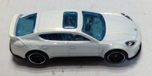 Porche Panamera Blanco Con Vidrios Azules - Hot Wheels toy car collectible - Main Image 2