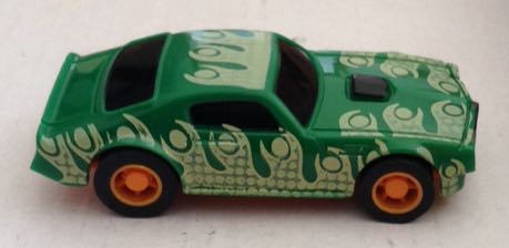 Camaro Modificado Verde Plastico - Ucantay toy car collectible - Main Image 2
