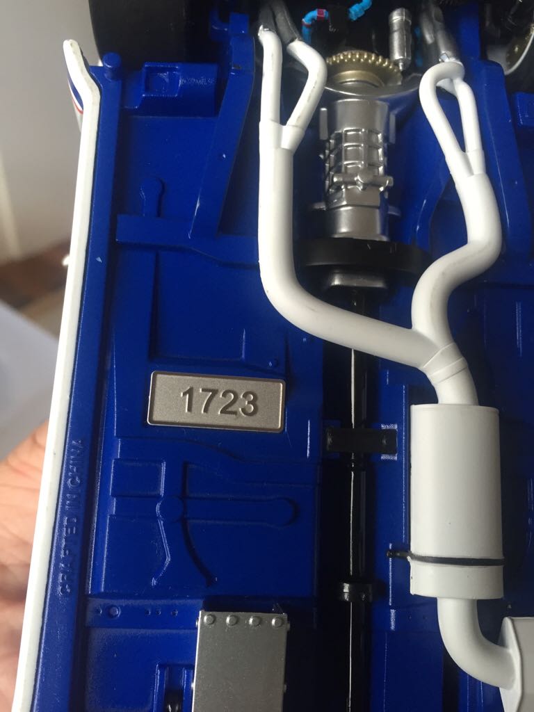 Classic Carlectables  - Mobil HRT toy car collectible - Main Image 2