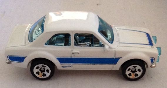 1970 Ford Escort RS 1600 Blanco - Hot Wheels toy car collectible - Main Image 2