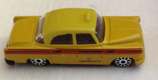 Taxi Chevrolet 57 Amarillo Clasico Tokio - Gashaball toy car collectible - Main Image 2