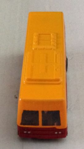 Autobus Jakarta Rojo Y Amarillo - Gashaball toy car collectible - Main Image 1