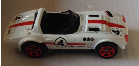 Corvette Convertible Blanco De Carreras - Hot Wheels toy car collectible - Main Image 2