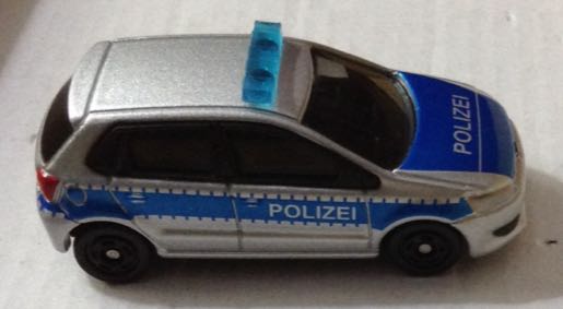 Volkswagen Polo Police Car - Tomica toy car collectible - Main Image 2
