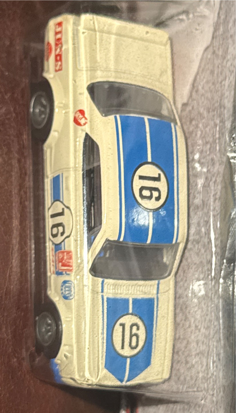 Nissan Skyline HT 2000GT-X - Japan Historics toy car collectible - Main Image 3