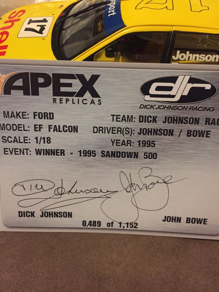 Apex Replicas - V8 Supercars toy car collectible - Main Image 2