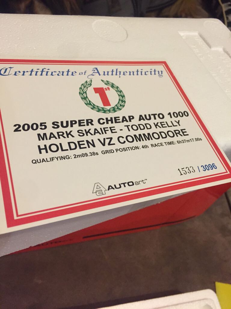 Bathurst Winner 2005 - V8 Supercars toy car collectible - Main Image 2