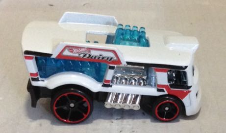 Chill Mill Blanco - Hot Wheels toy car collectible - Main Image 2