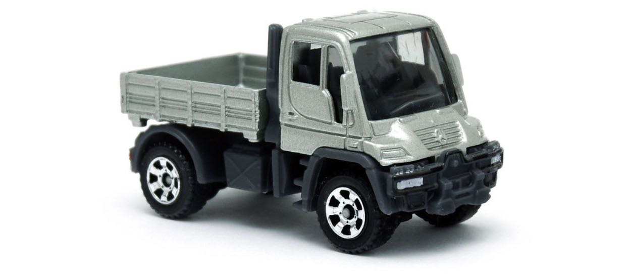 Mercedes Benz Unimog U300  toy car collectible - Main Image 2