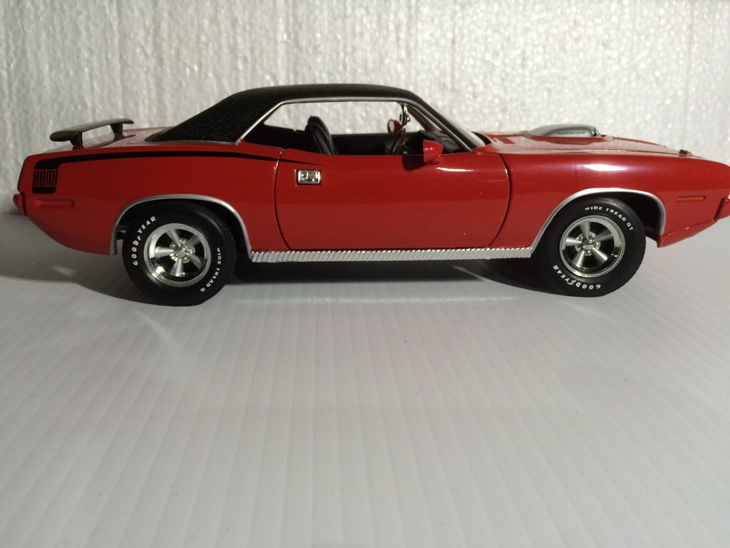 Cuda  toy car collectible - Main Image 1