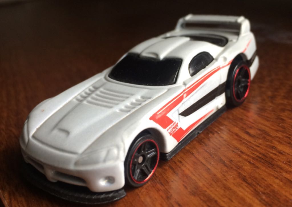 Hot Road Carcacha Blanca