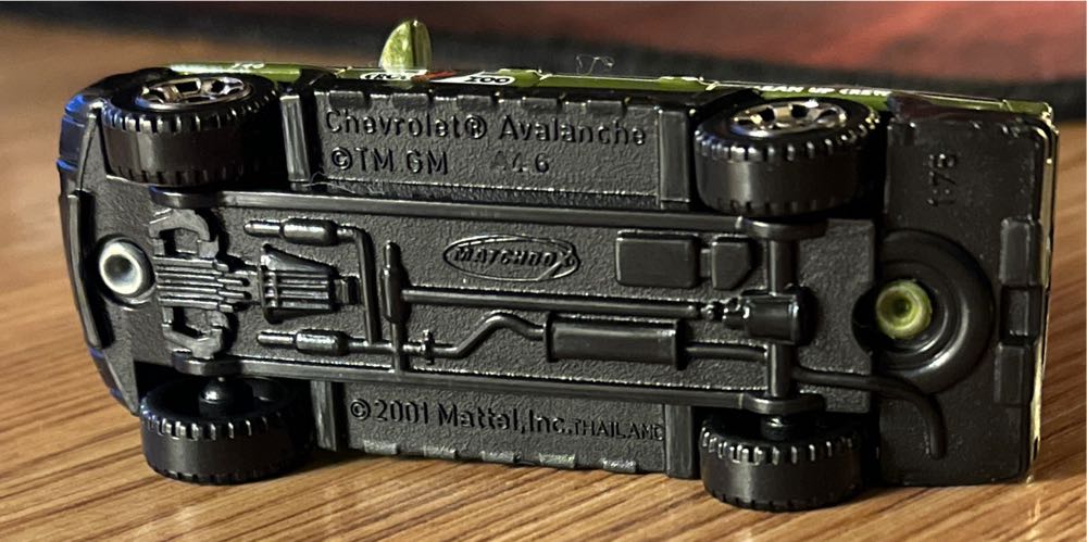 Chevrolet Avalanche - 5-Pack: Croc Zoo toy car collectible - Main Image 3