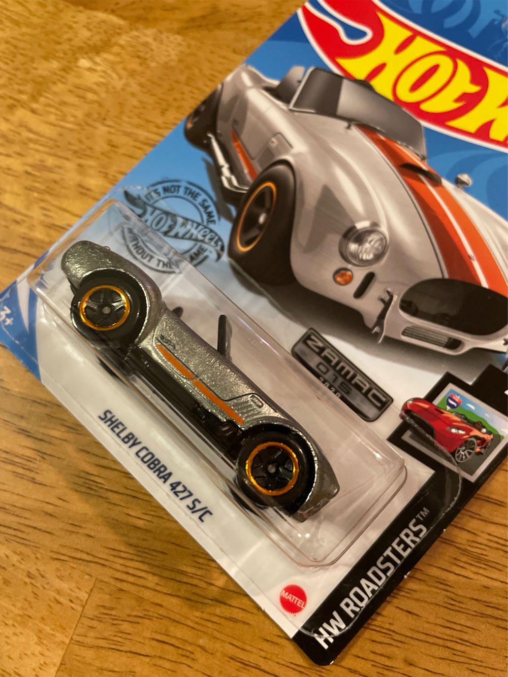 Shelby Cobra 427 S/C  toy car collectible - Main Image 3