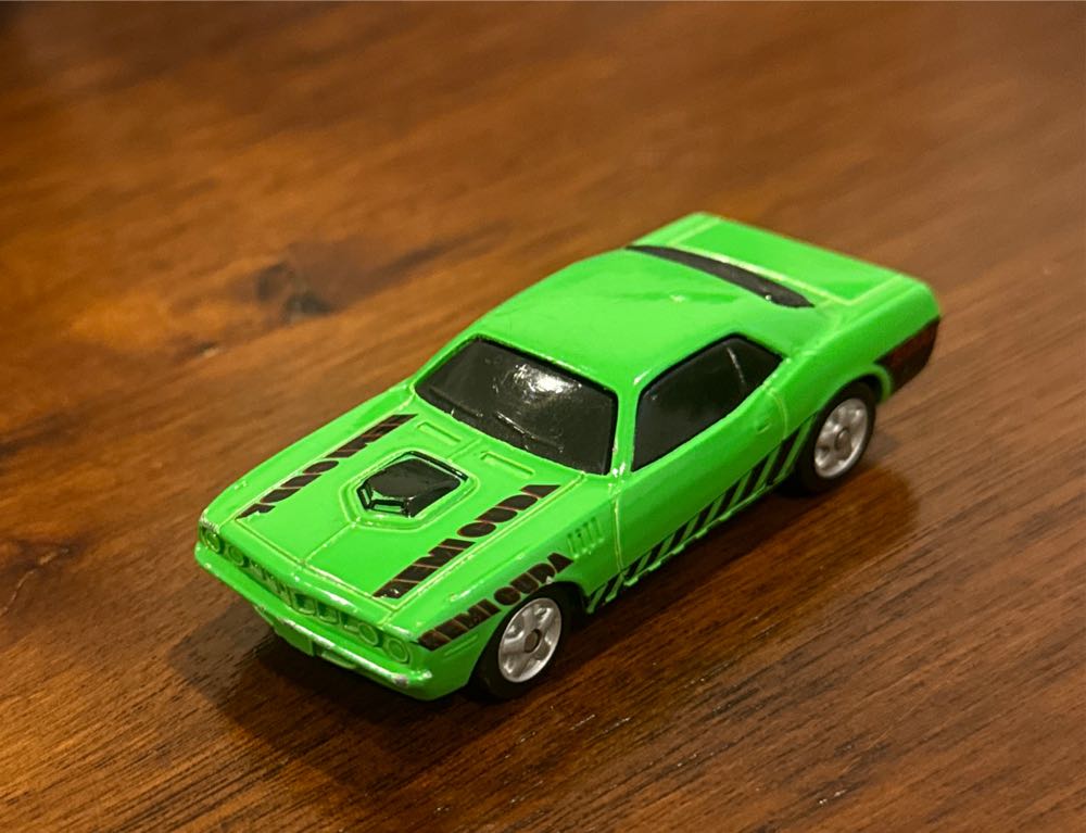 Plymouth Hemi Cuda - Fresh Metal toy car collectible - Main Image 2