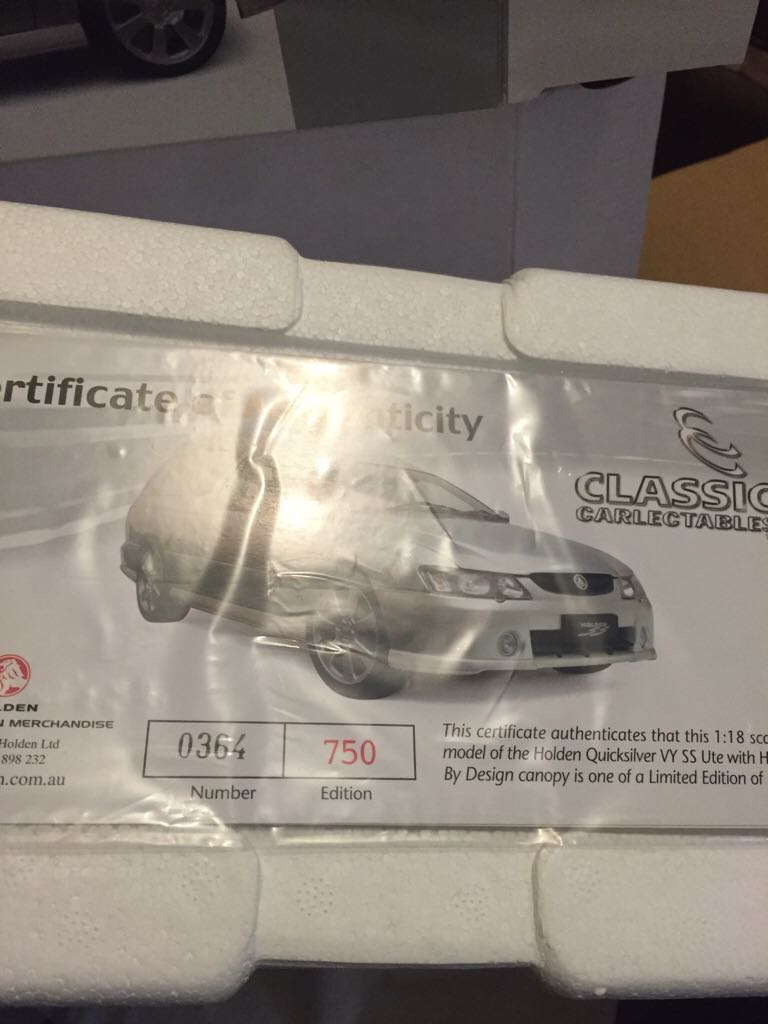 Classic Carlectables - Road Car toy car collectible - Main Image 2